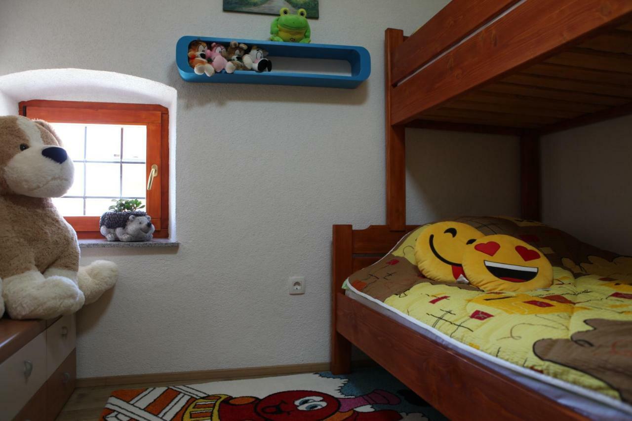 Apartmaji Nena Rocinj Exteriör bild